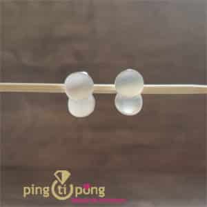 Bijoux en argent : boucles deux pétales en argent massif brossé de KELIM Design
