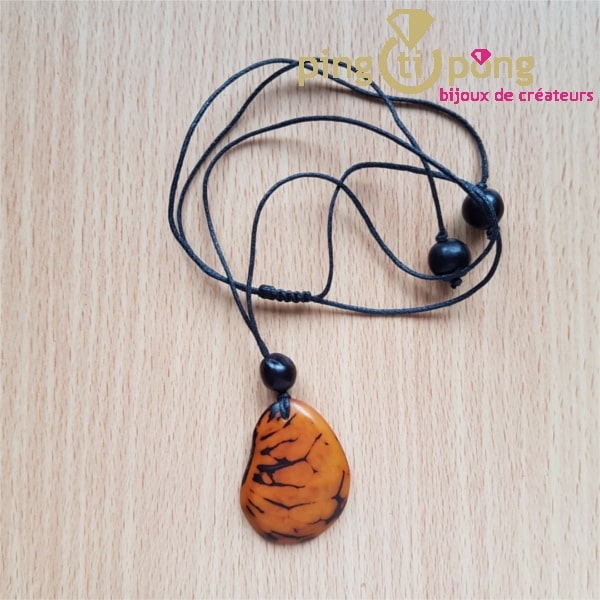 Bijoux équitables Collier écologique Green Age en tagua jaune, ivoire végétal-0