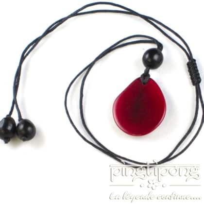 Green Age necklace in burgundy red tagua nut