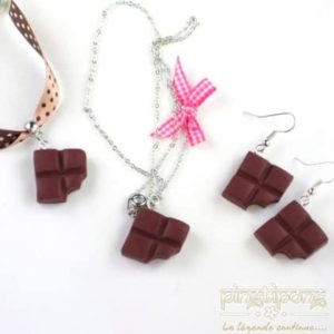 bijoux gourmands, bijoux fantaisie boucles d'oreilles avec 4 carrés de chocolat croqués