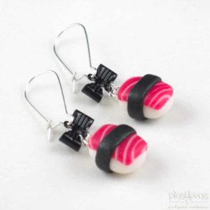 boucles d'oreilles gourmandes en forme de sushi au thon rouge