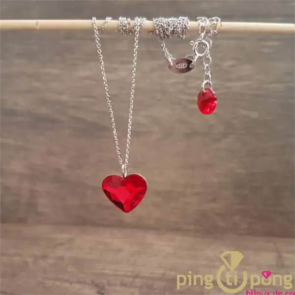 Bijou en argent : Collier coeur rouge en cristal de Swarovski de SPARK