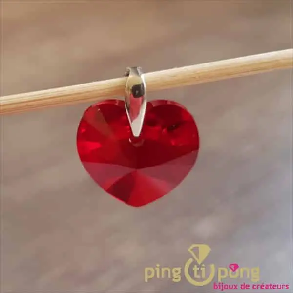 Pendentif coeur rouge SPARK