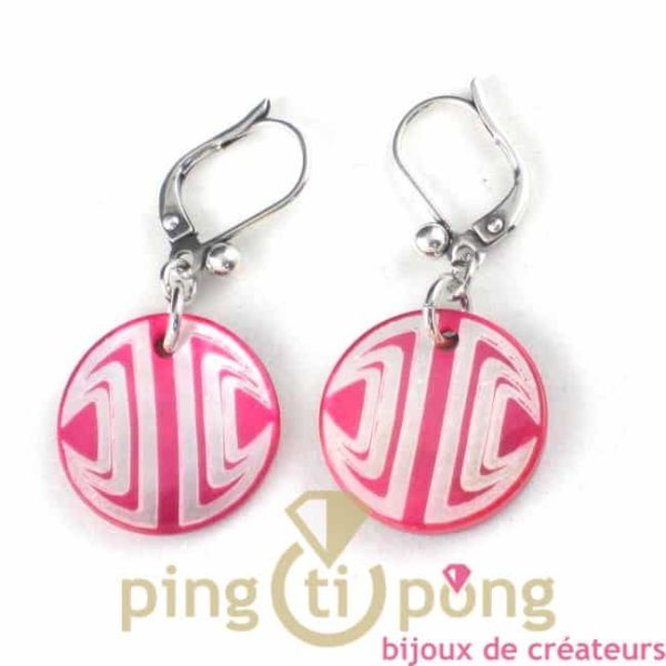 pink mother-of-pearl earrings fashionable sixties style of La Petite Sardine