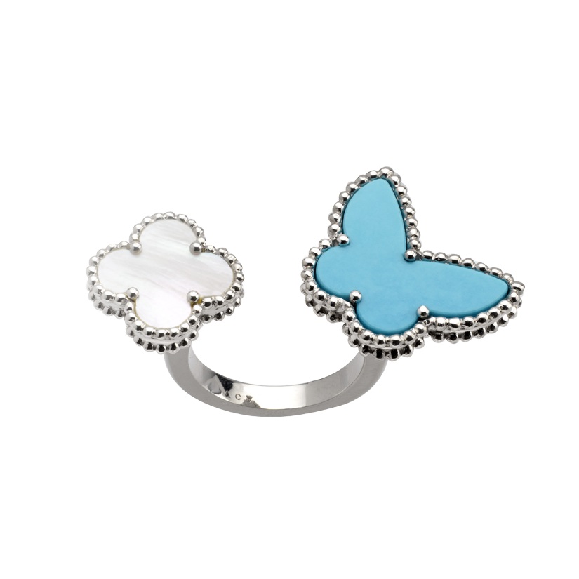 Bague fleur et papaillon de Van Cleef and Arpels en nacre, turquoise et or blanc