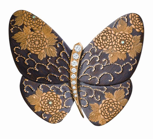 Van Cleef and Arpels metamorphosed butterfly jewel