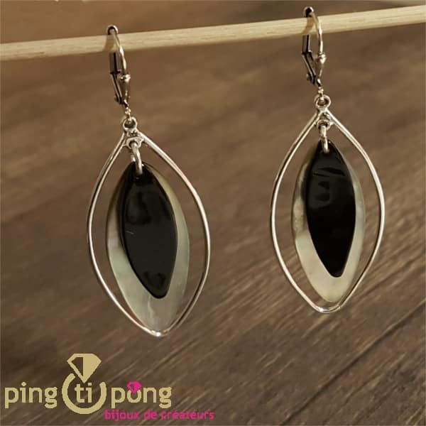 Black and white mother-of-pearl earrings SARDINE
