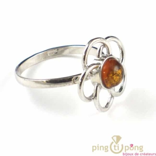 bague en ambre et argent originale de balticambre forme fleur