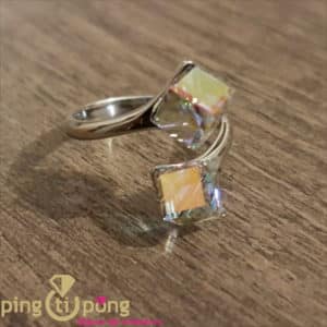 Bague en argent rhodié et cubes en Swarovski de SPARK