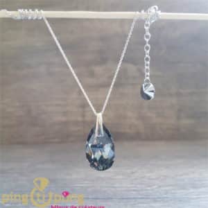 Bijou original : Collier en argent rhodié et larme noire en cristal de Swarovski de SPARK