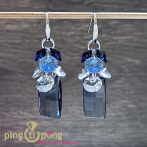 Bijoux originaux : boucles bouquets de cristaux de Swarovski® bleu de SPARK