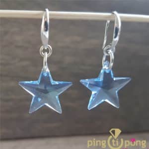Swarovski elements : Boucles étoiles bleu en argent de SPARK