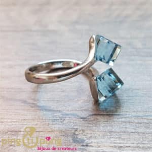 Bijoux en Swarovski : Bague en argent rhodié et cristaux cubes de SPARK