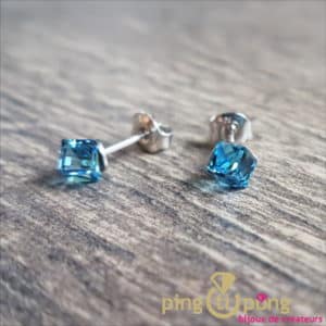 Bijoux en Swarovski : Boucles cubes bleu en cristal de Swarovski de SPARK