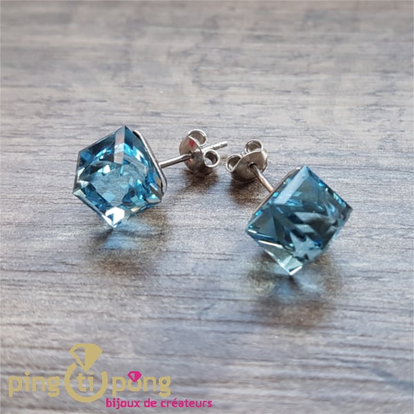 Bijoux originaux : Boucles cubes XL bleu en argent rhodié et cristaux de SPARK