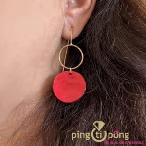 Bijoux originaux : boucles d'oreilles en nacre et or rouge La petite Sardine