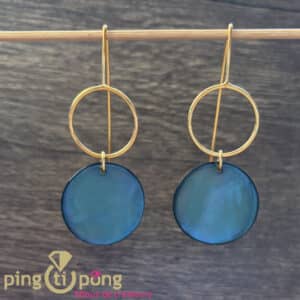 Bijoux originaux : boucles d'oreilles en nacre canard et or La Petite Sardine