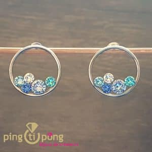 Bijoux artisanaux : boucles d'oreilles bleu SPARK